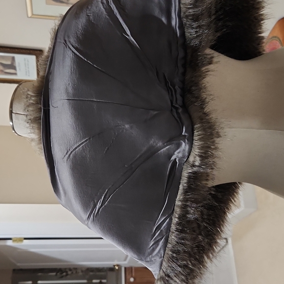 Collar and glove set - Picture 8 of 10